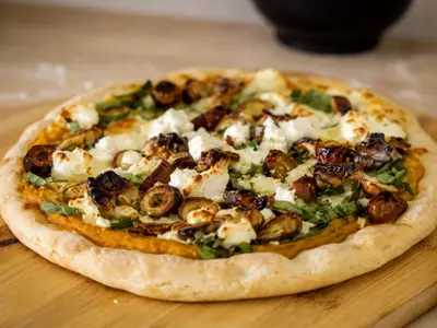 Crispy Pan Pizza: European recipe by Ivana